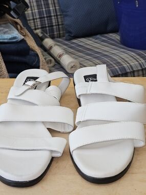 Women’s White Strappy Bijou Slide Sandals - Sz 10